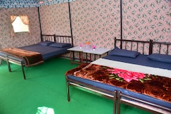 The Finch-Tents| Breakfast&Dinner by Homeyhuts, Mukteshwar