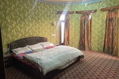 VELVET ORCHARD, Srinagar