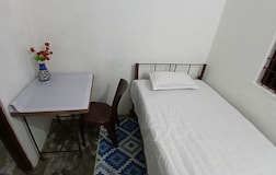 Single Bedroom 1