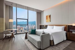 Conrad Chongqing, Chongqing