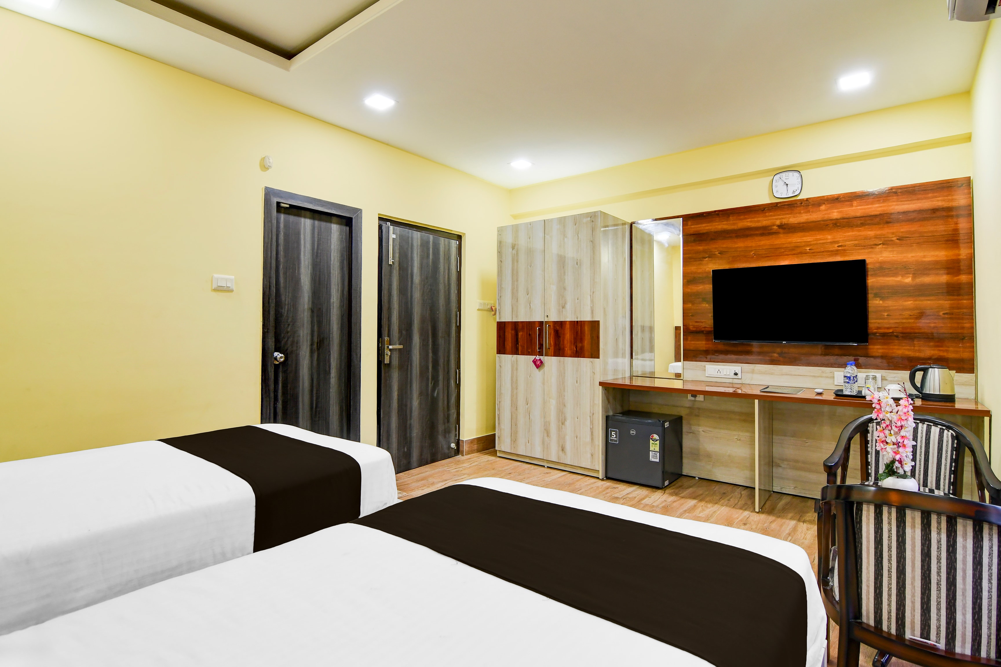 Hotel O Familto Residency & Restaurant - Tap to explore photos