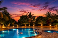 LION PARK HOTEL AND RESORT, Dhoraji
