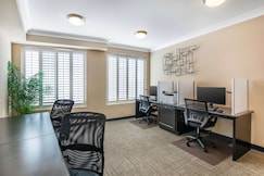 Best Western Plus Avita Suites, Los Angeles