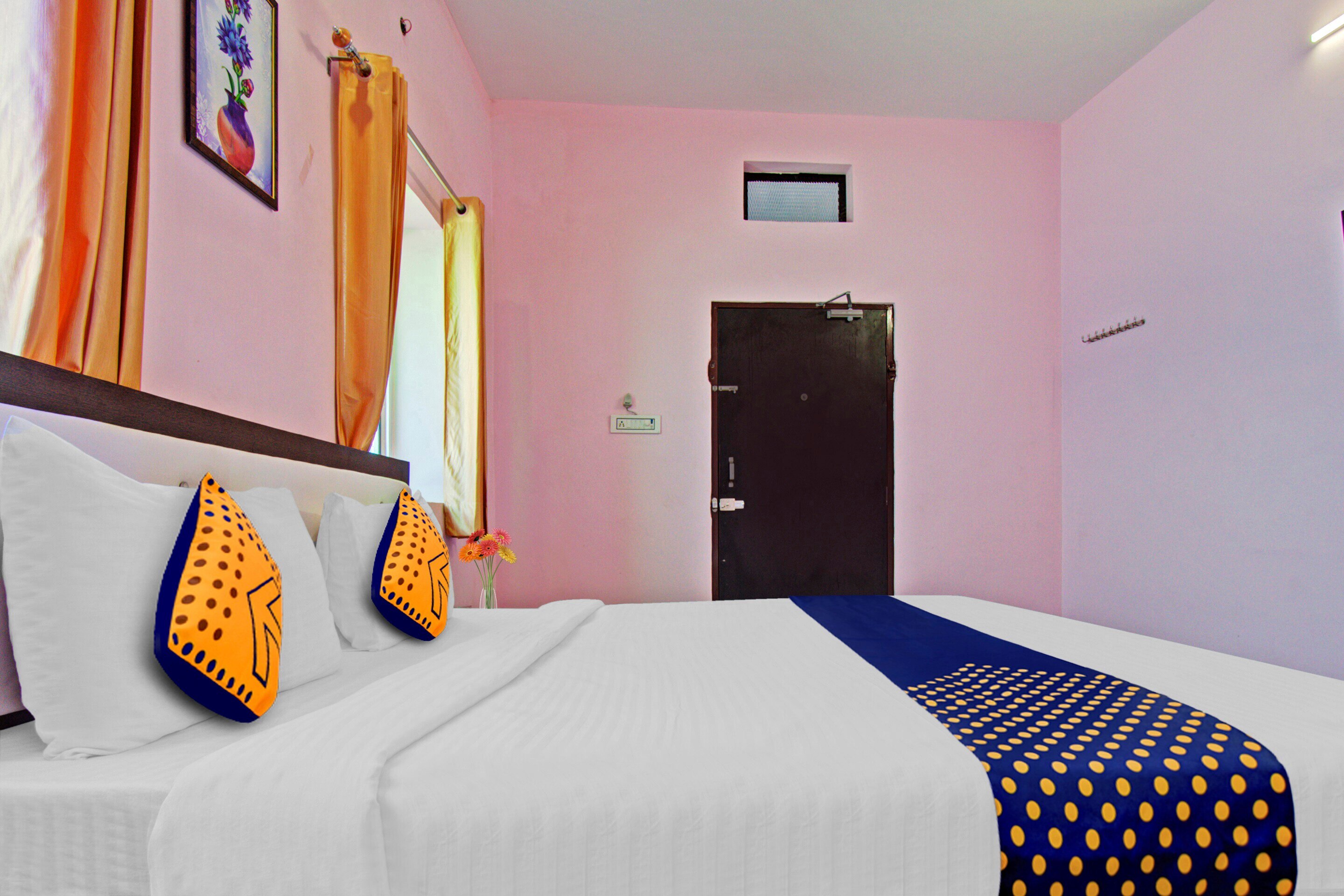 Hotel O Roshan - Tap to explore photos