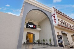Hotel O Grace, Hansi