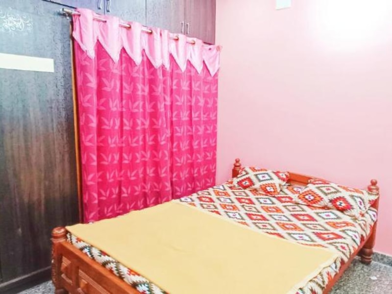 Sahara Premium Family AR Homestay - Tap to explore photos