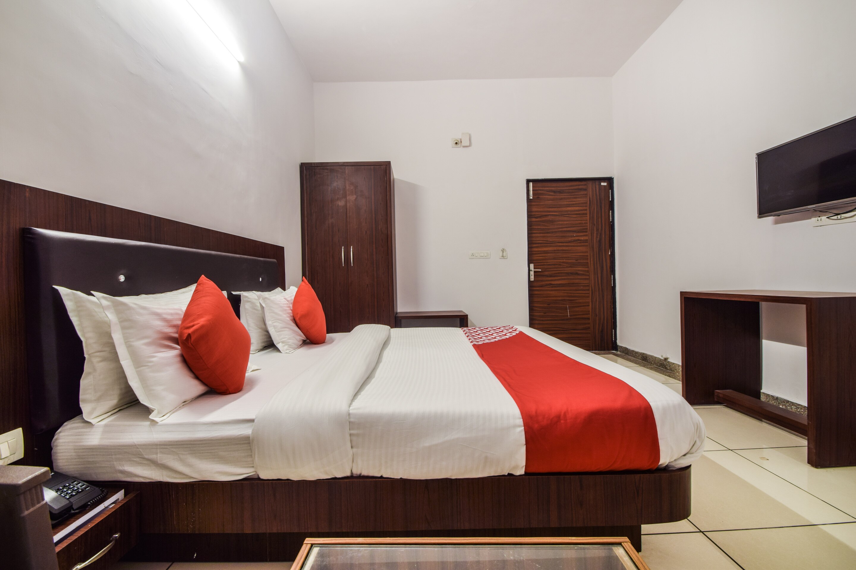 KESAR RESIDENCY - Tap to explore photos