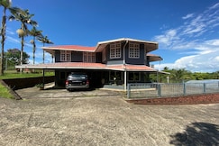 Hotel O Rb Homestay & Farms, Kuching