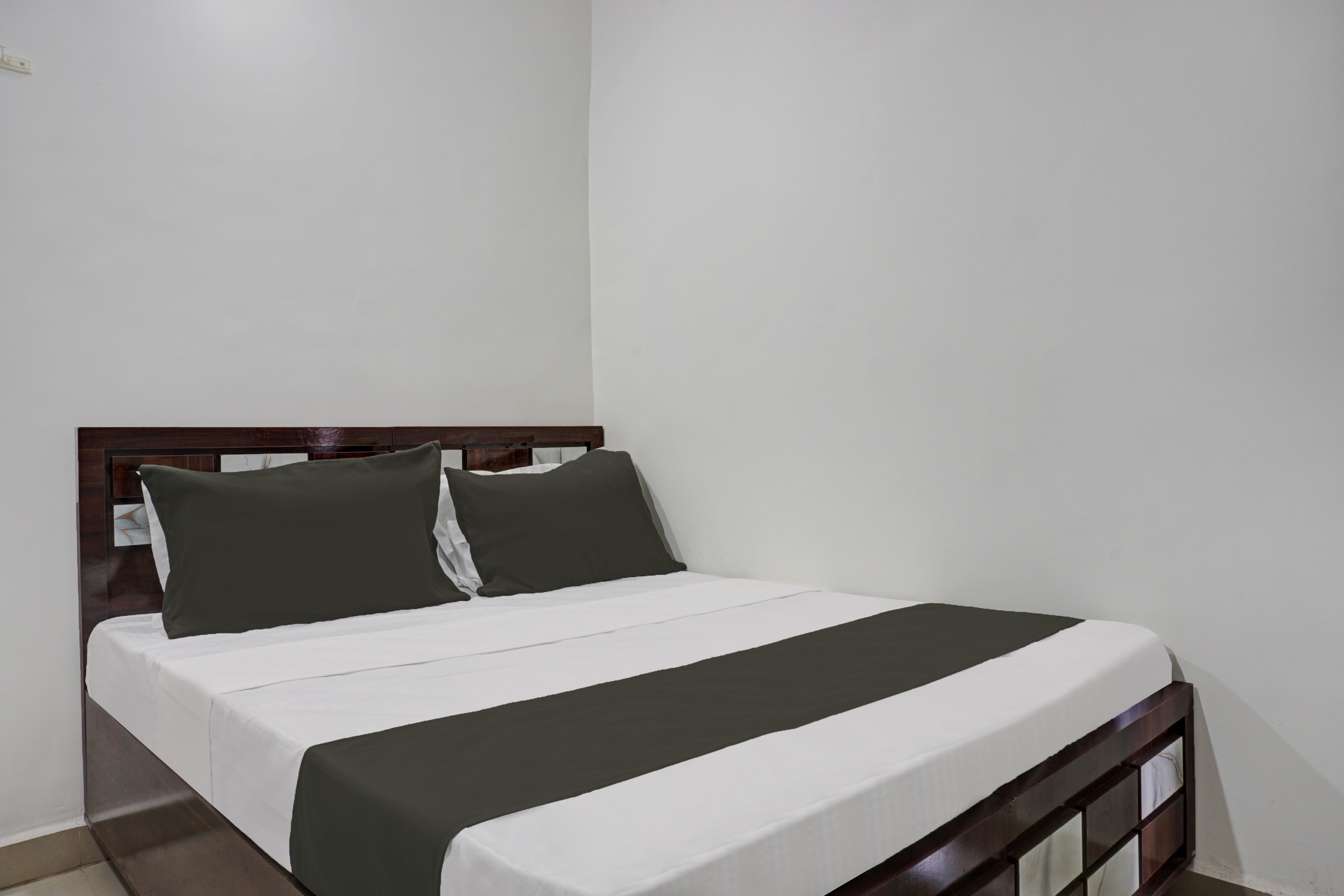 Hotel O Krishna Executive - Tap to explore photos
