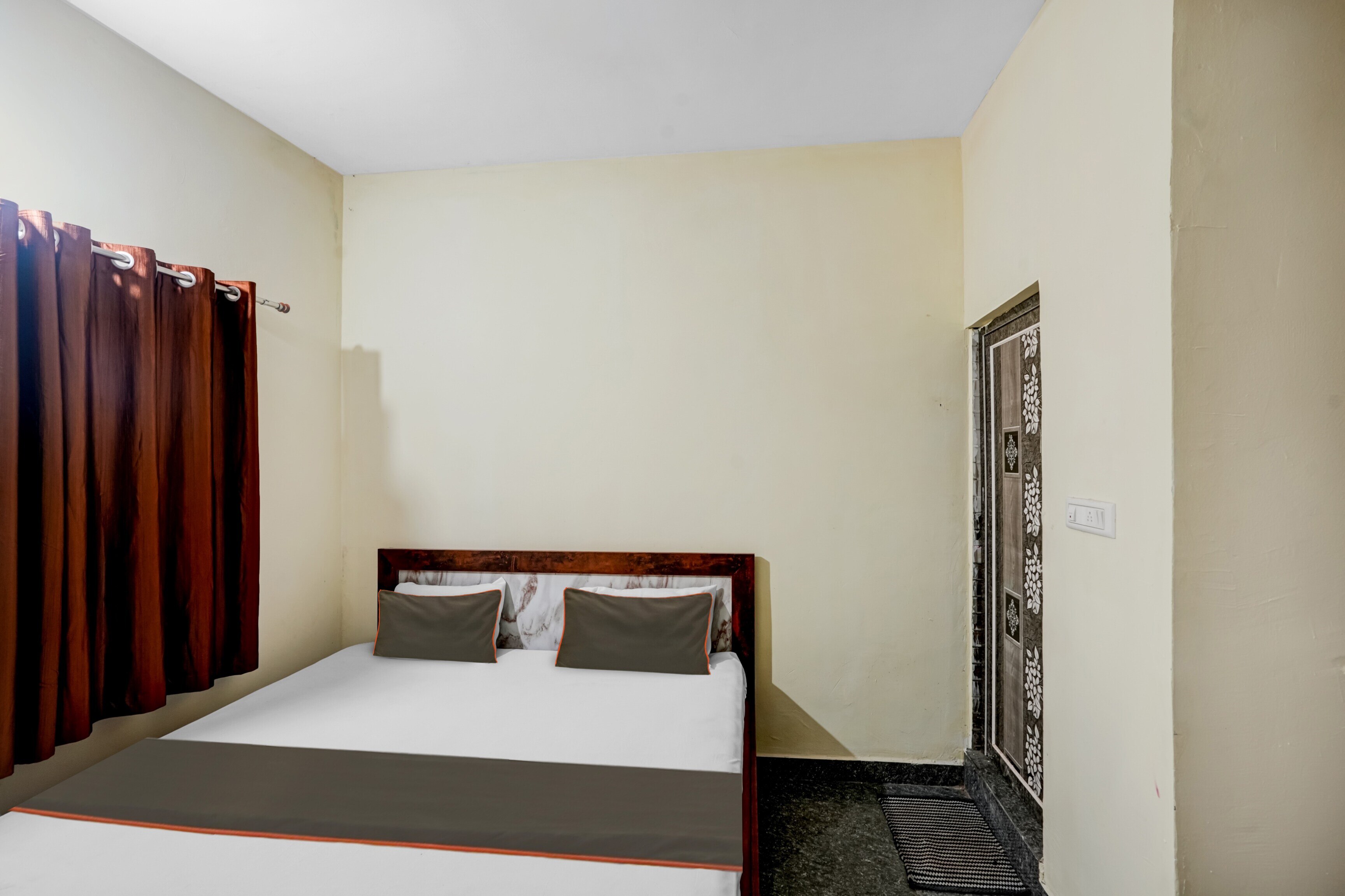 Hotel O Sai Residency Boarding & Lodging - Tap to explore photos