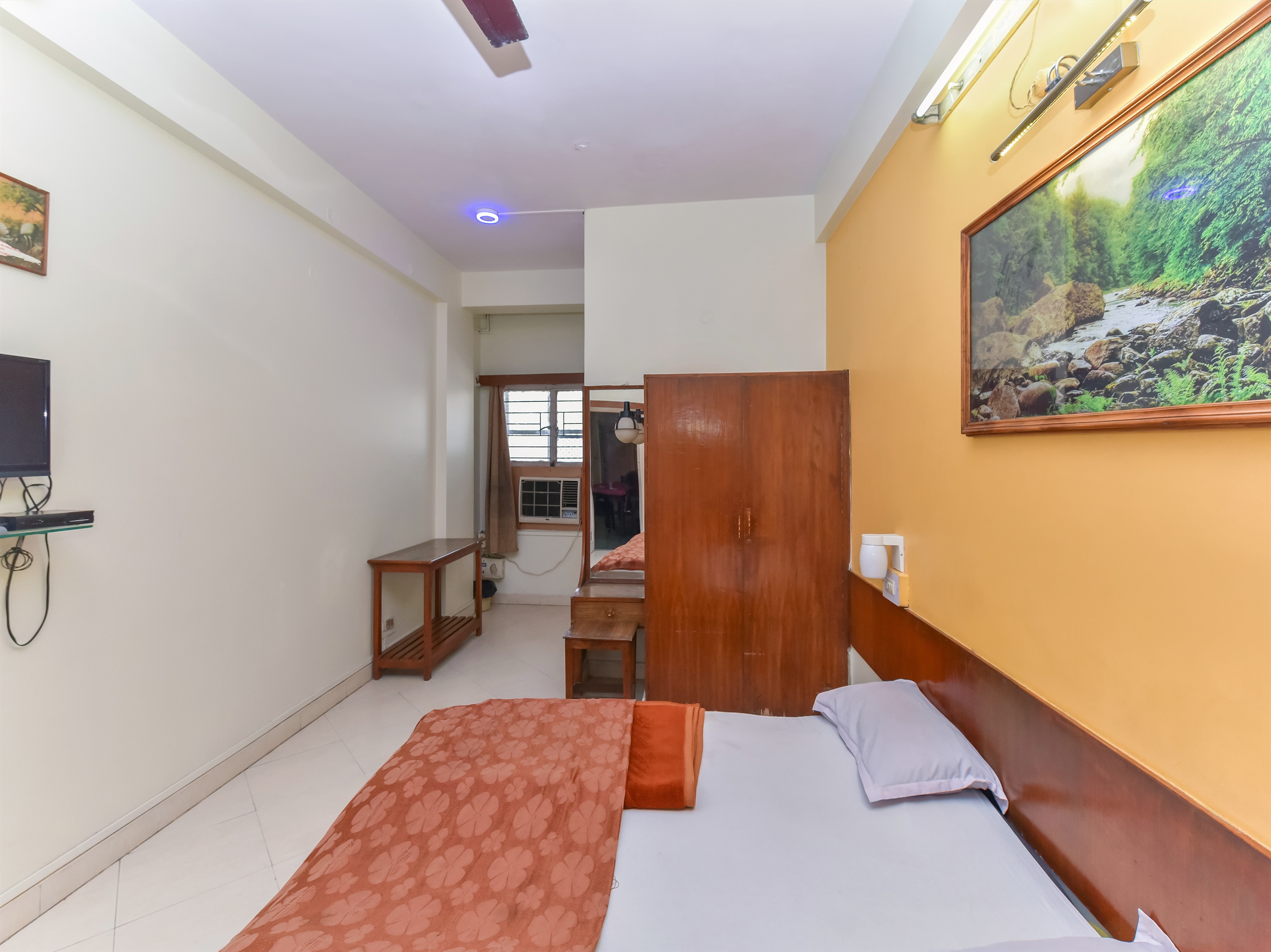 Hotel Shrimaya  - Tap to explore photos