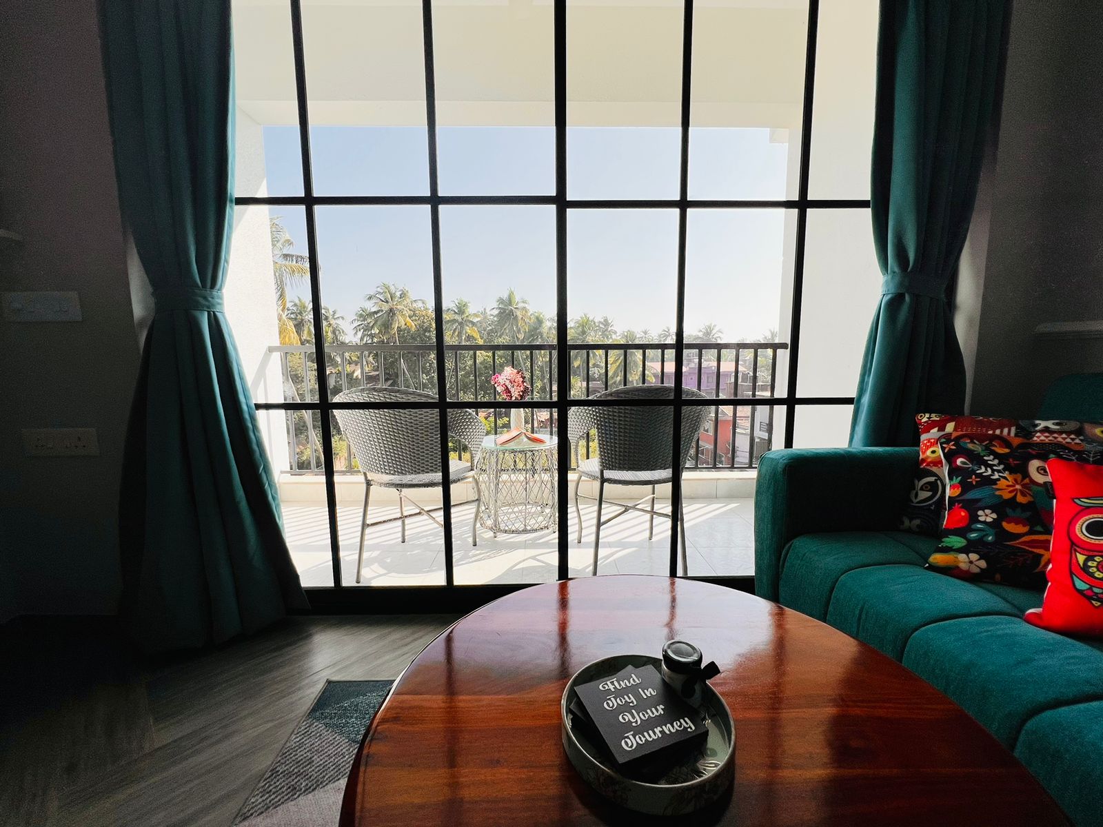 Zenzone | 1BHK near Calangute Beach - Tap to explore photos