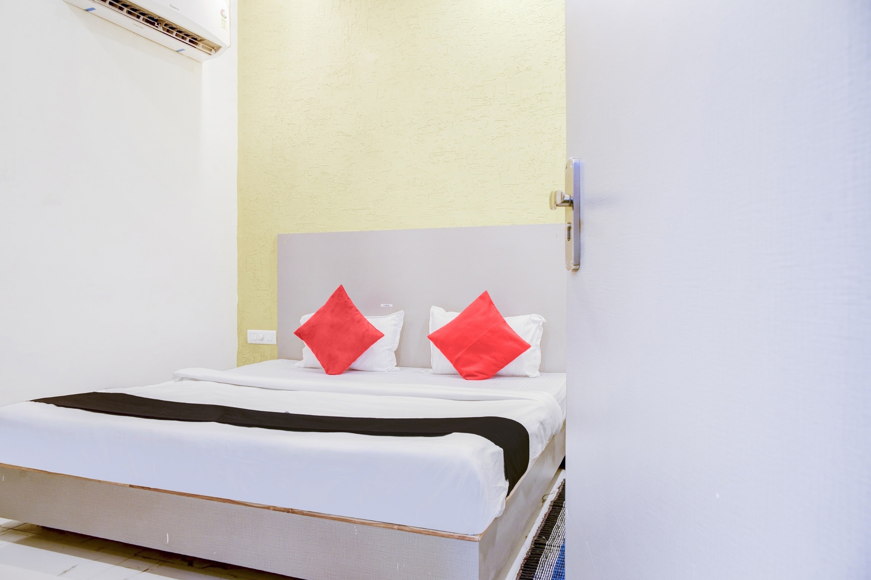 Hotel O Bine Venue - Tap to explore photos