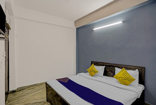SPOT ON Raj Hotel Vip Near Worlds Of Wonder
