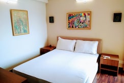 Independent Charming Studio w/balcony Urban View, Noida