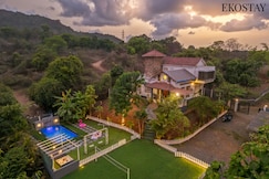 EKOSTAY  - Mount Emerald 4 BHK Pool Villa, Alibaug