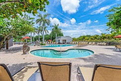 Holiday Inn ST. PETERSBURG WEST, Pinellas