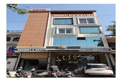 Hotel RGS Crystal, Kanpur