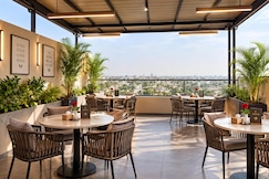 Hotel Smart Luxury, Delhi