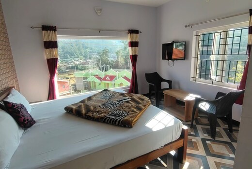 Phoenix Stay Ooty Rooms In a Villa