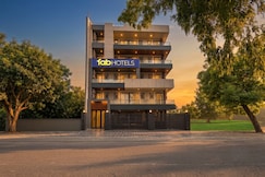 FabHotel Durga Luxury Studio, Gurgaon