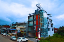 Lizz Imperial Palace, Wayanad