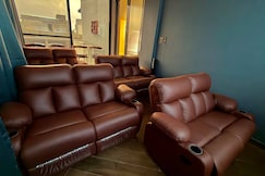 La Casona Villa Private Pool Theatre 4BHK, Sangamner