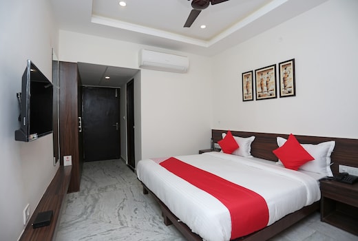 Super Hotel O Tulip Inn