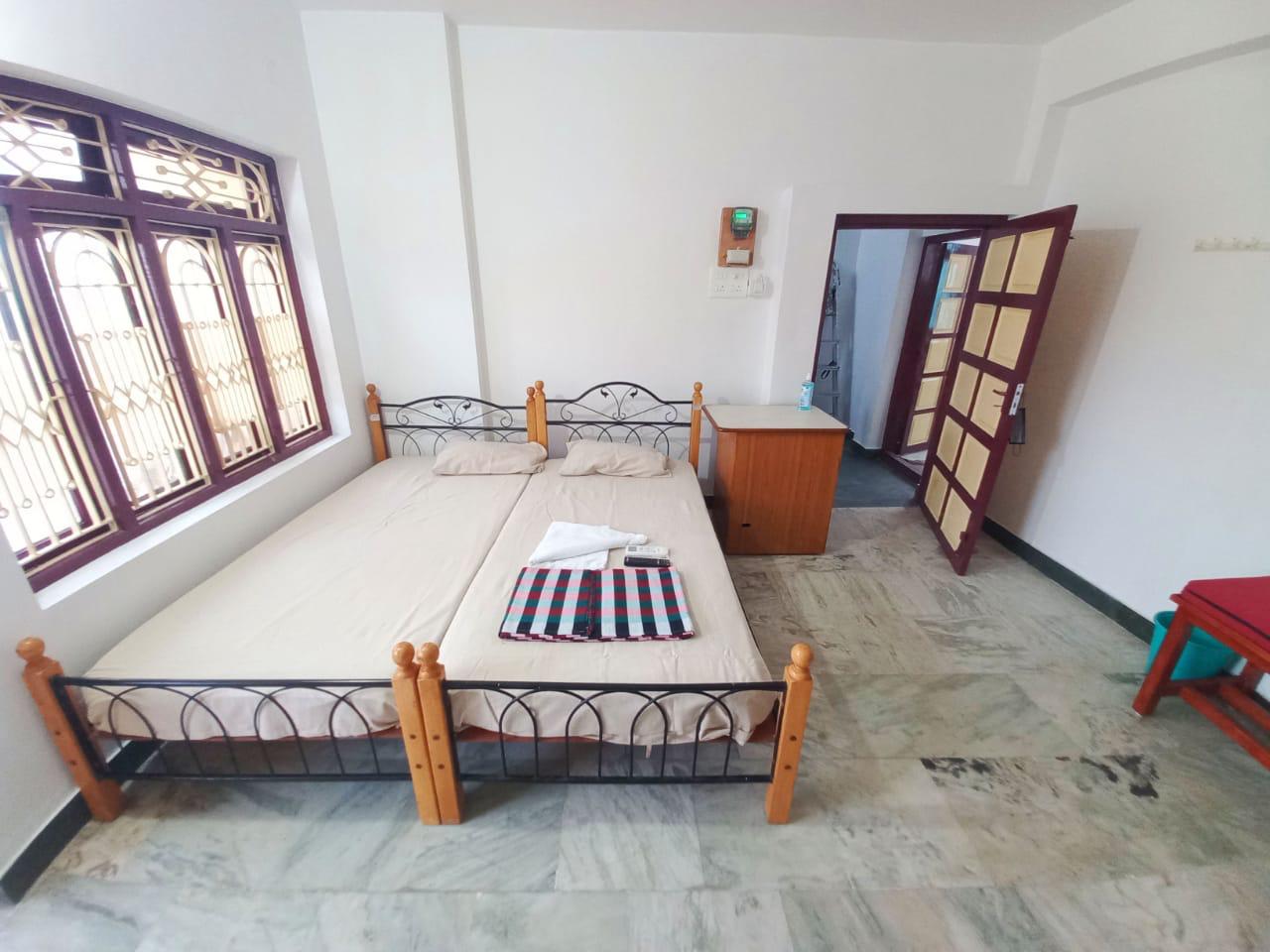 V Homestay - Tap to explore photos