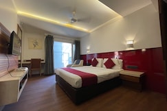HOTEL SOLITAIRE VIJAY NAGAR BY LOTO PREMIER, Indore
