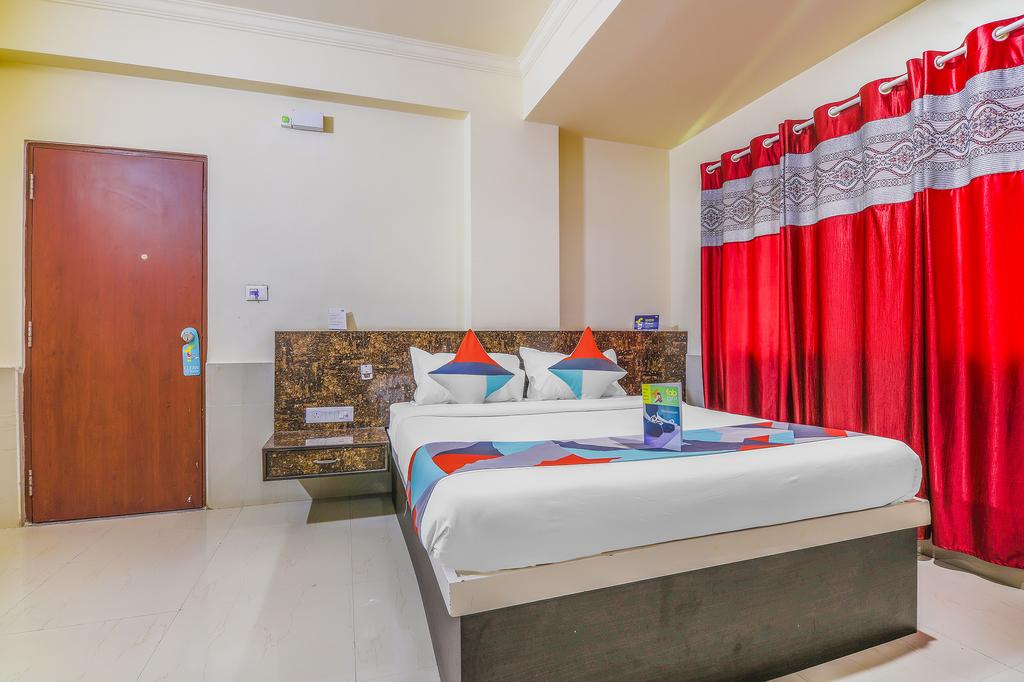 Kuber Inn Elite - Kannadasan Road - Tap to explore photos