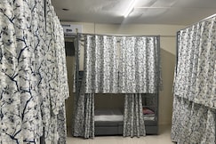 Guru Ji Sweet Home Dormitory, Delhi