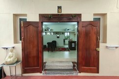 BLUEBELL HOMESTAY MDU, Madurai