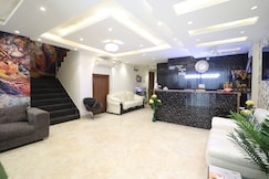Teo Luxury Near Delhi Airport, Delhi