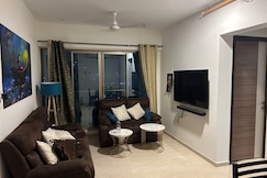 SEA VIEW FLAT WORLI, Thane