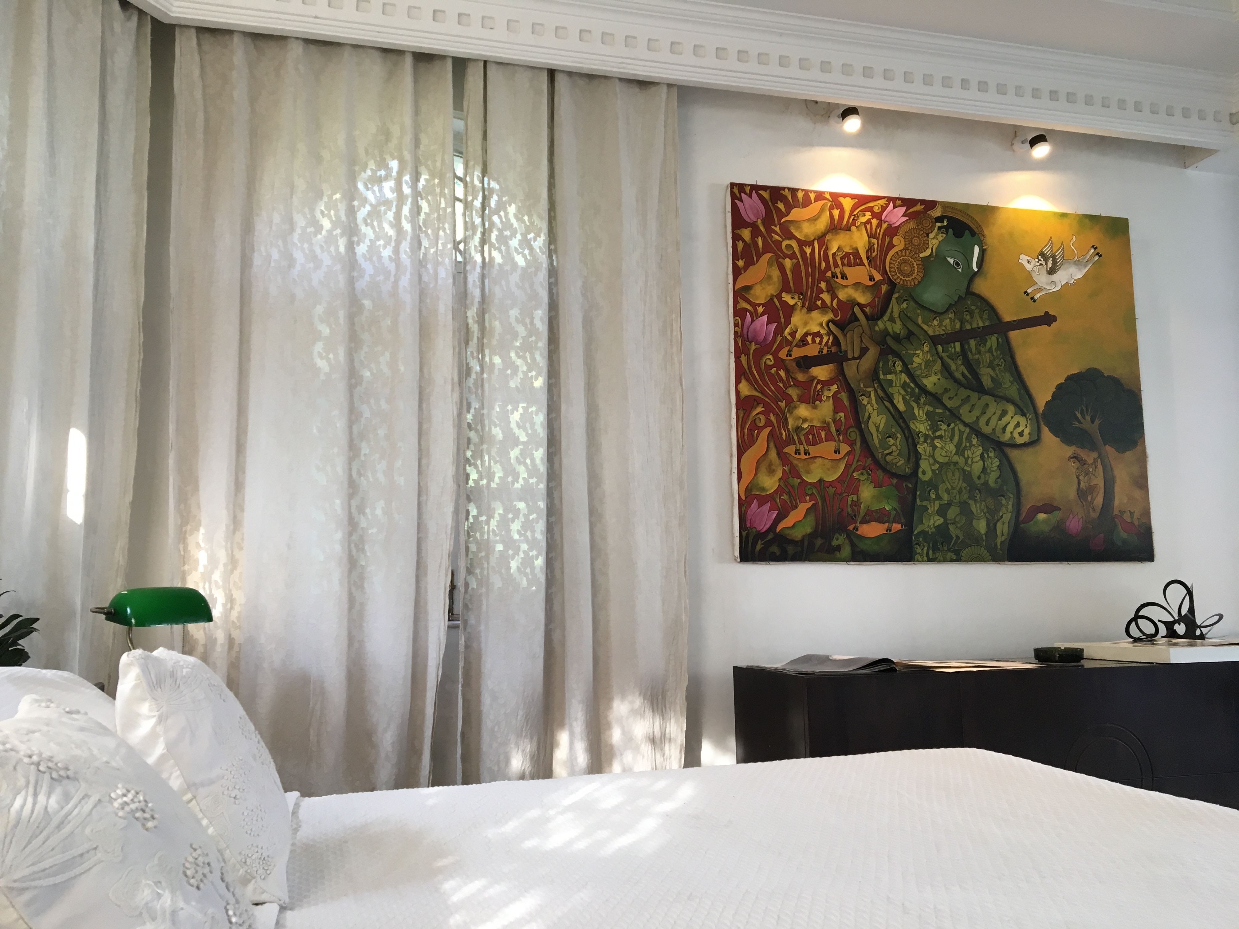 4 Mall Road | Rooms with Wi-Fi - Tap to explore photos