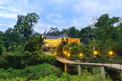 Flower Valley Plantation Homestay, Munnar