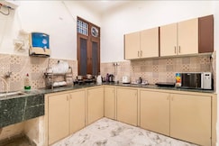 Stylish & Cozy Retreat w/ Jacuzzi | Vaishali Nagar, Jaipur