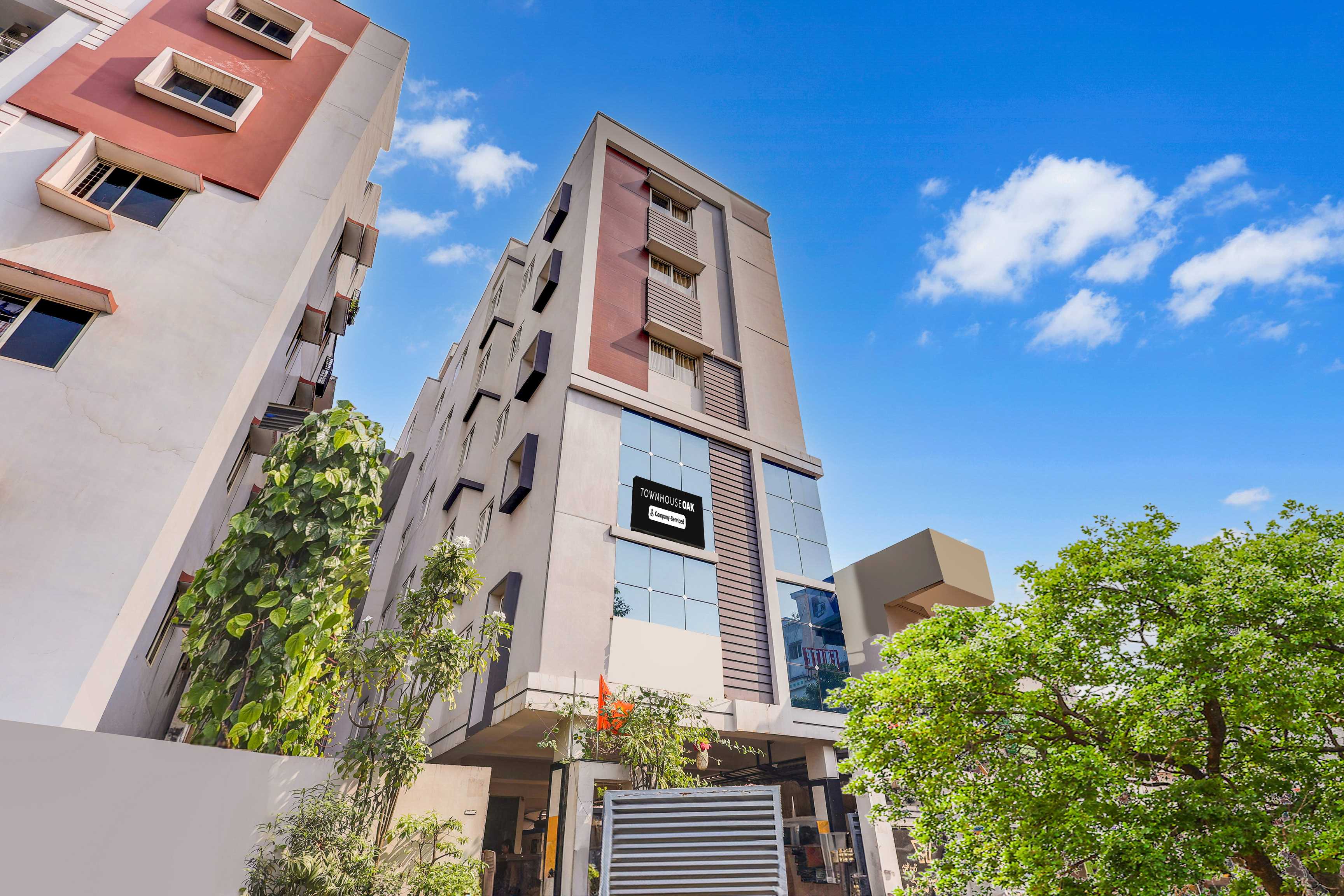 Collection O Dwarka Nagar Ramatalkies - Tap to explore photos