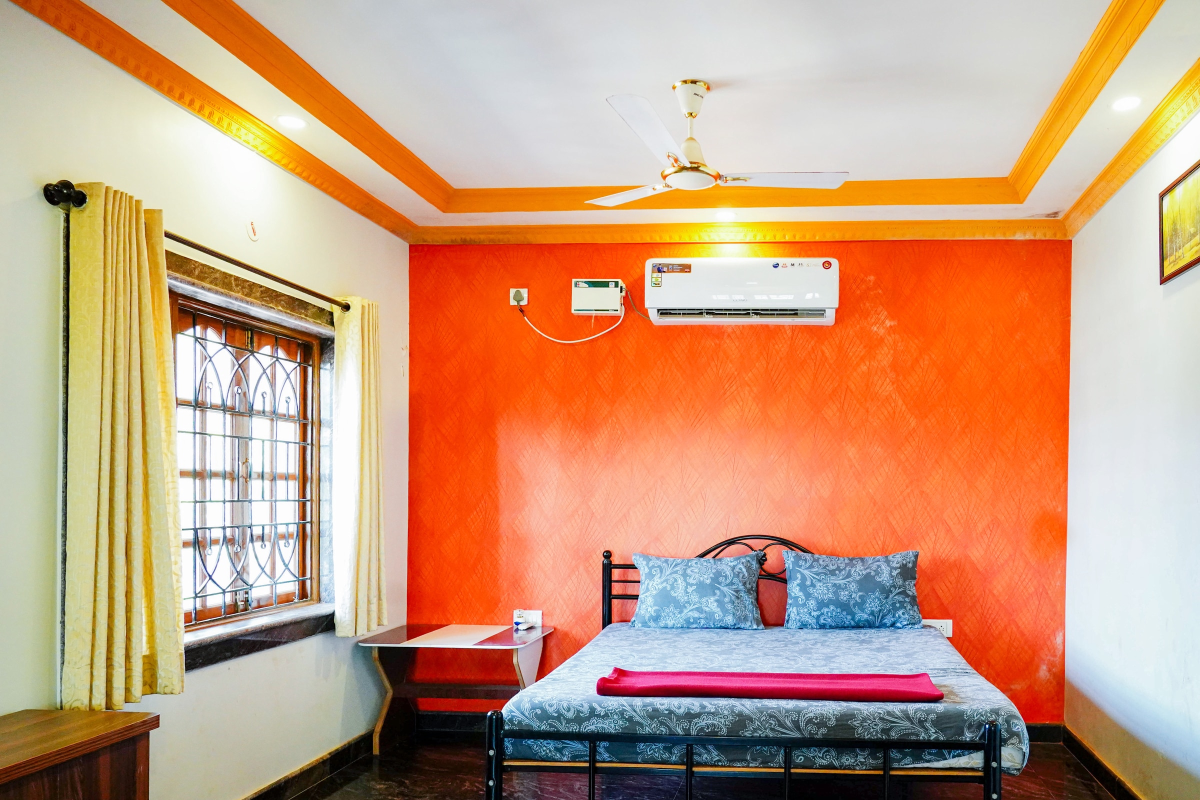 3 Bedrooms Luxurious Villa Near Nerul Riiver - Tap to explore photos