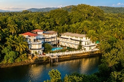 Stone Wood Riverfront Resort, Goa