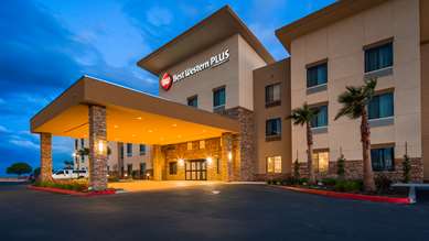 Best Western Plus Coalinga Inn - Tap to explore photos
