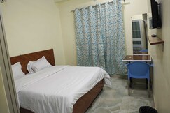 Hotel O by OYO The Royal King Hotel, Kanpur