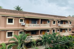 2BR Beach View Apartment At Candolim, Goa