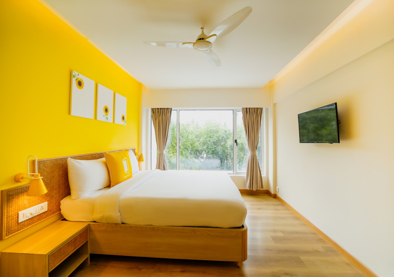 Bloom Hotel - Juhu - Tap to explore photos