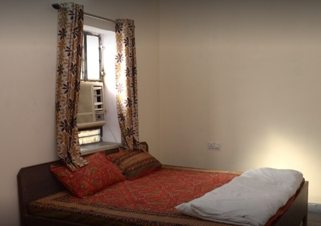 Mohit Guest House - Tap to explore photos