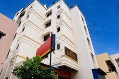 FabHotel Jaihind Building, Pune