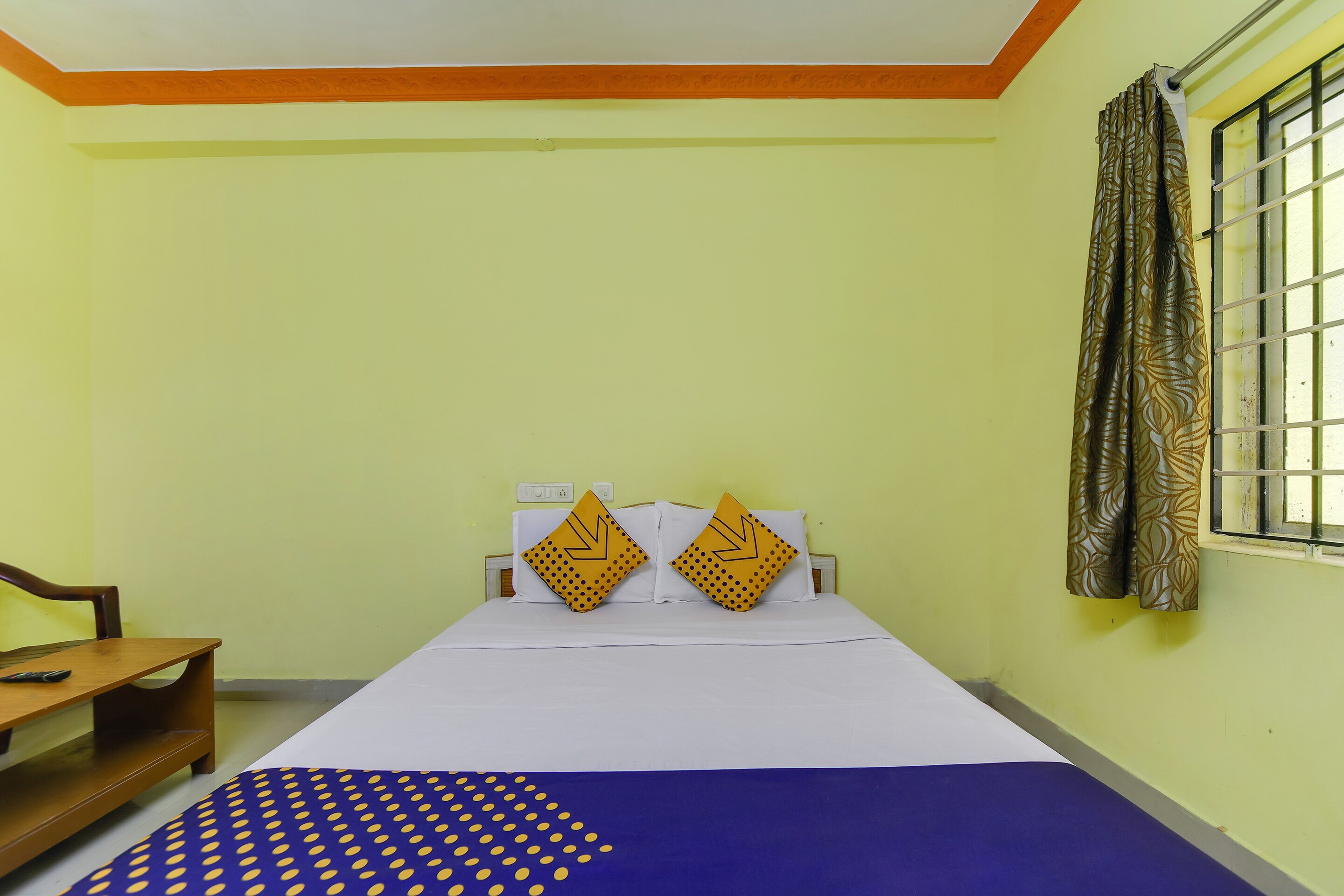 Hotel O Cn Guest House - Tap to explore photos