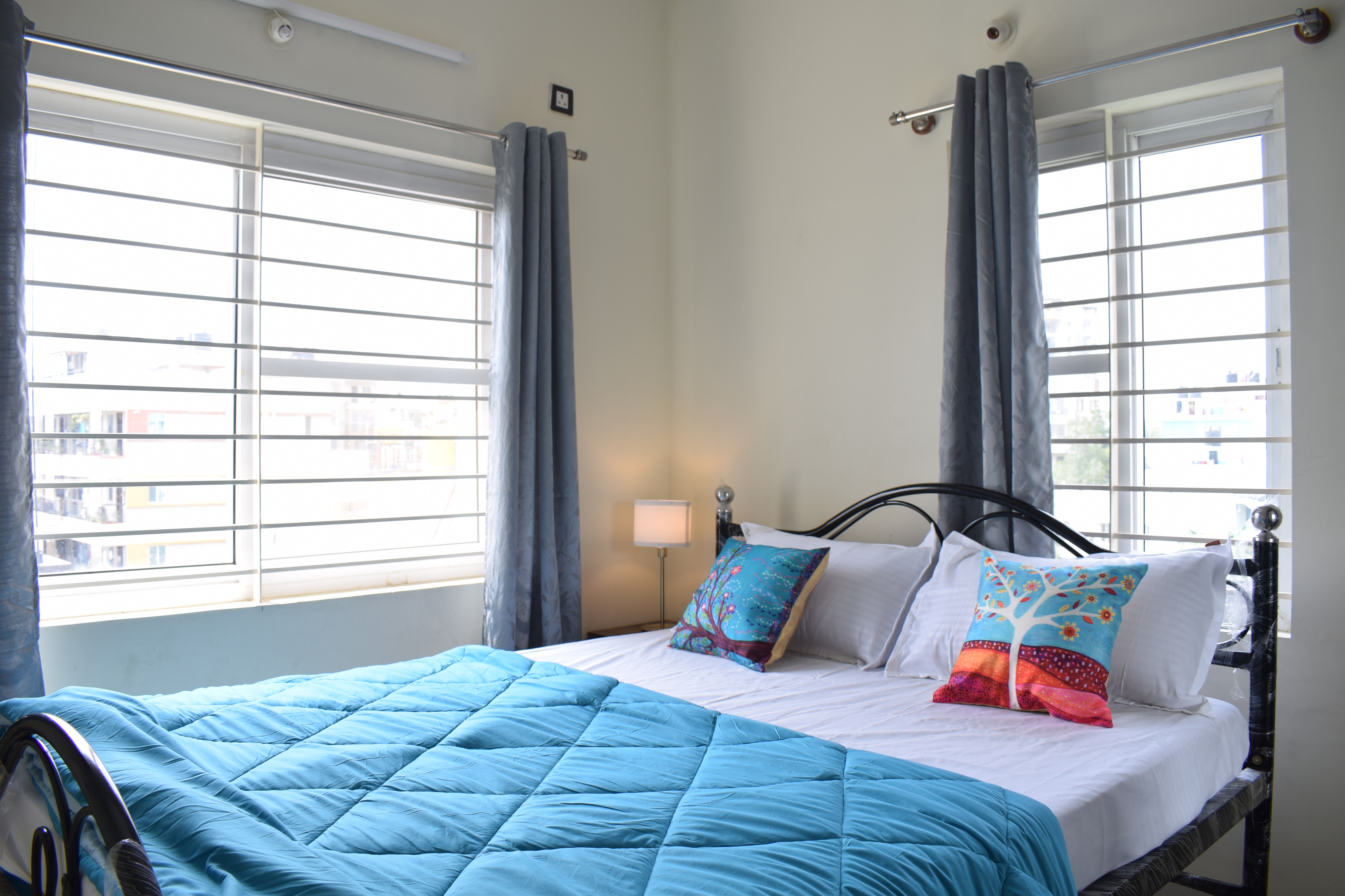 IYLA SERVICED APARTMENT - Tap to explore photos