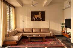 TTosh Stays 2BHK Entire Apartment Near FatehSagar, Udaipur